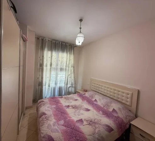 Tirane, jepet me qera apartament 1+1 Kati 6, 67 m² 500 € (Laprake)