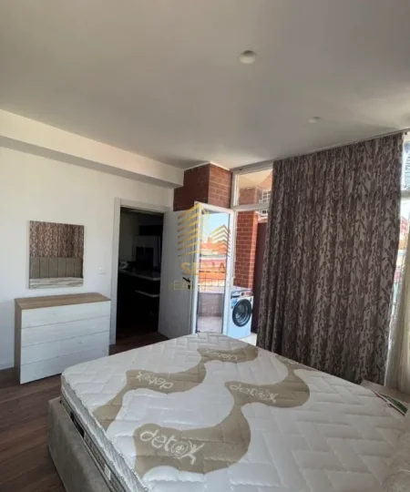 Tirane, jepet me qera apartament 1+1+Ballkon Kati 7, 80 m² 500 € (Selite)