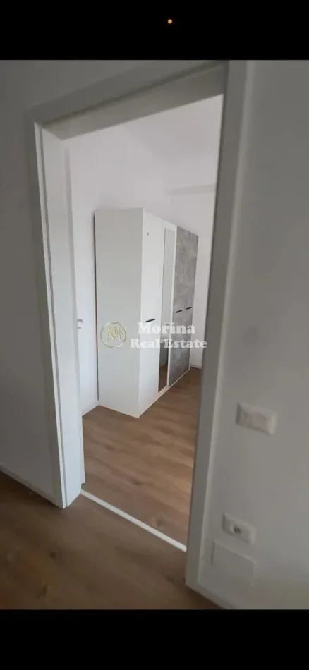 Tirane, jepet me qera apartament 1+1 Kati 6, 60 m² 430 € (Ali Demi)