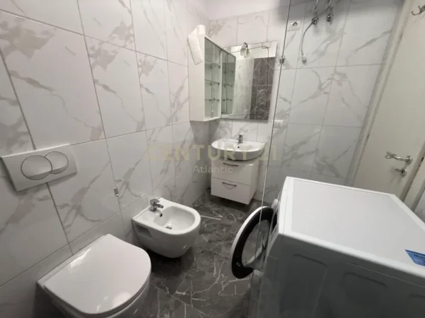 Durres, jepet me qera apartament 1+1 Kati 6, 71 m² 500 € 