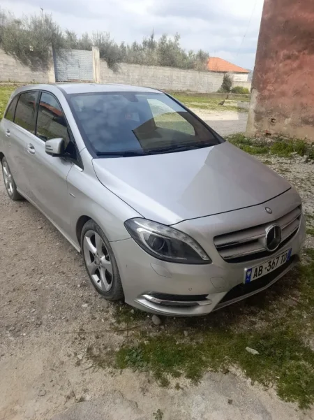 Fier, shes makine B class Nafte, gri metalizato automatik Klima 6.000 €