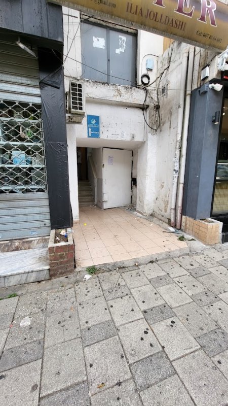 Tirane, jepet me qera apartament 1+1 Kati 0, 65 m² 500 Euro (Rruga Muhamet Gjollesha)