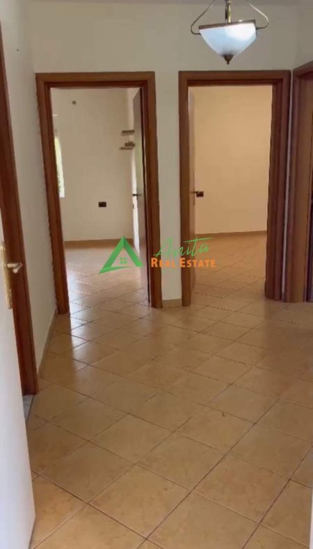 Tirane, shitet apartament 2+1 Kati 2, 80 m² 95.000 Euro (Xhamllik)