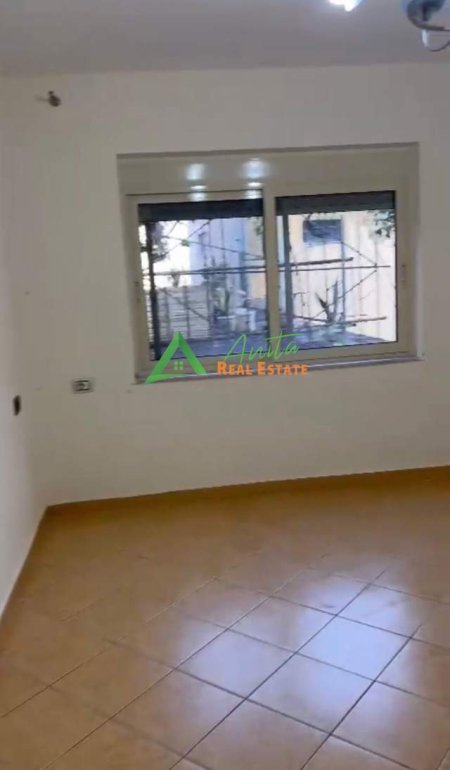 Tirane, shitet apartament 2+1 Kati 2, 80 m² 95.000 Euro (Xhamllik)