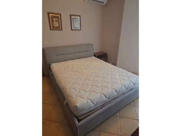 Tirane, jepet me qera apartament 2+1+BLK Kati 4, 85 m² 500 Euro (Rajoni 4)