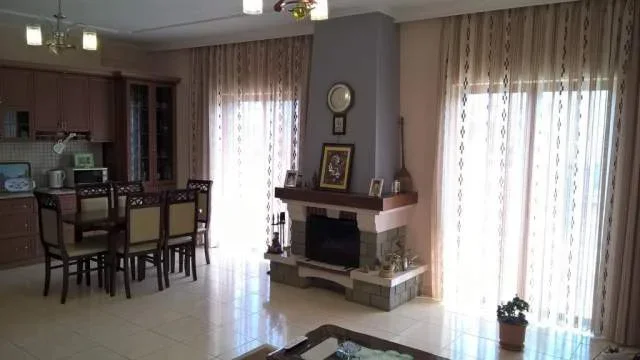 Tirane, shes Vile 3+1+A+BLK Kati 2, 505 m² 365.000 Euro (Laprake afer Terminalit)