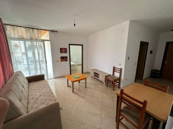 ASTIR, jepet me qera apartament 1+1 64 m² 35.000 Leke