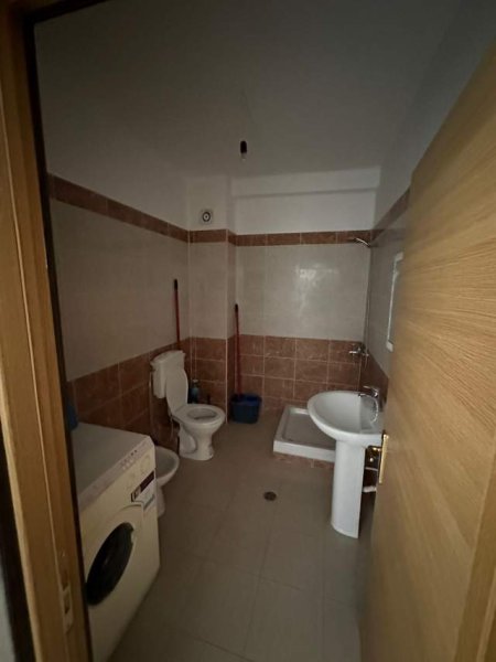 ASTIR, jepet me qera apartament 1+1 64 m² 35.000 Leke