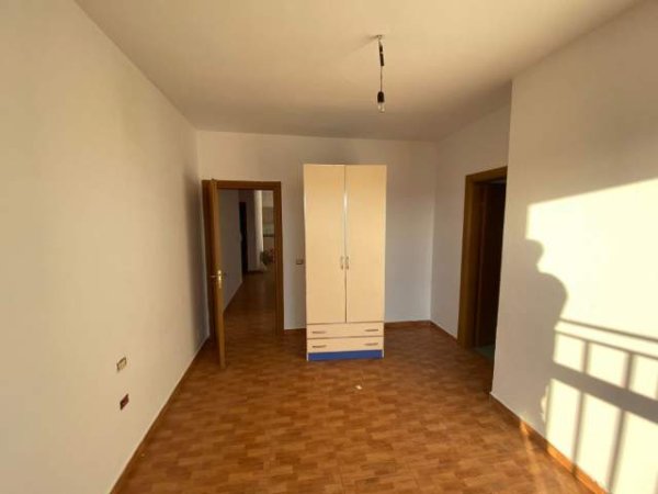 Tirane, jap me qera apartament 2+1+BLK Kati 6, 90 m² 350 Euro (Casa Italia)