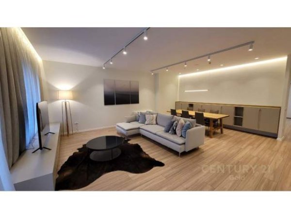 Tirane, jap me qera Vile 4+1+BLK Kati 3, 325 m² 2800 Euro (mjull bathore)