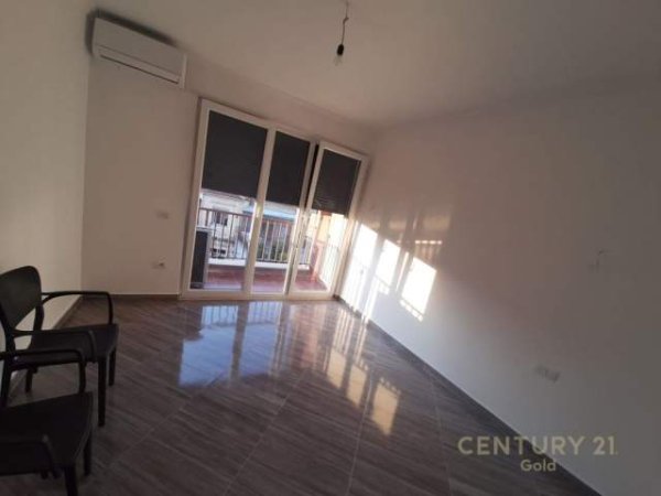 Tirane, jap me qera zyre Kati 2, 95 m² 750 Euro (tefta tashko)