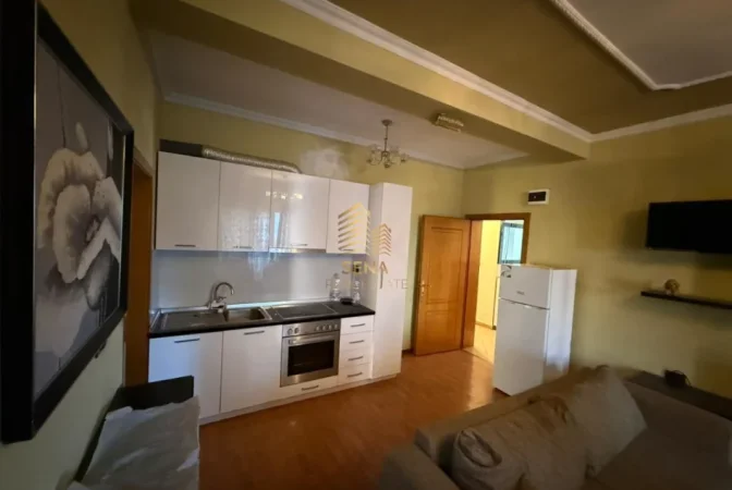 Tirane, jepet me qera apartament 3+1+Aneks+Ballkon Kati 2, 160 m² 700 € (Jordan Misja)