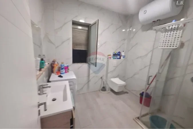 Tirane, shitet apartament 2+1+Ballkon Kati 3, 109 m² (rrugae durresit)