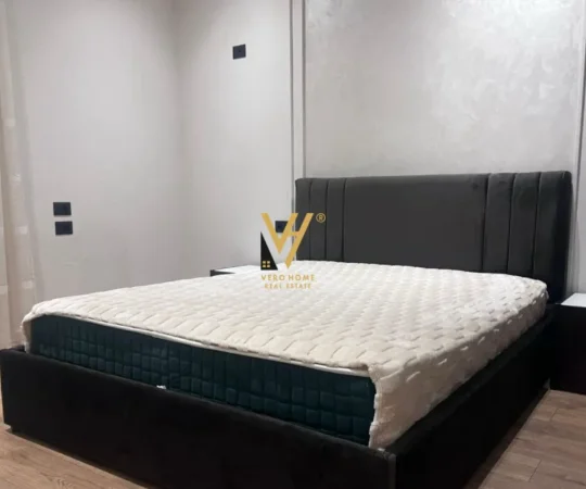 Tirane, jepet me qera apartament 1+1+Ballkon Kati 1, 70 m² 600 € (MINE PEZA)