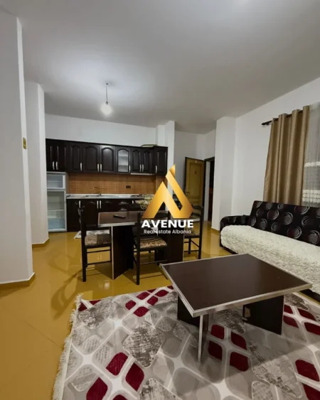 Tirane, jepet me qera apartament 2+1 Kati 3, 90 m² (Rruga Muhamet Gjollesha)