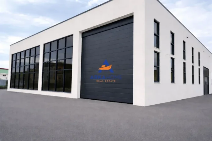 Tirane, jepet me qera magazine Kati 0, 618 m² 3.500 € 