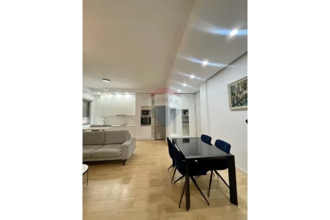 Tirane, jepet me qera apartament 2+1+Ballkon , 120 m² 1.200 € (Kompleksi DELIORGJI)