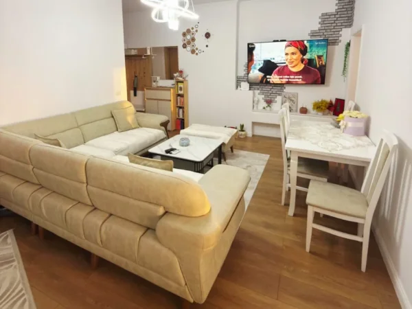 Tirane, shitet apartament 2+1 , 70 m² 115.000 € 