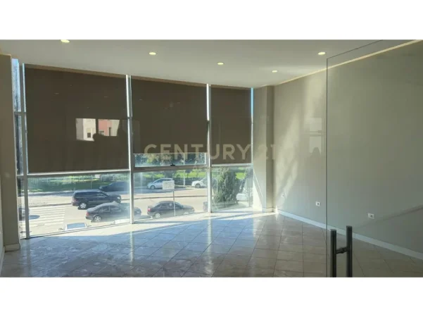 Durres, jepet me qera vetem 1 dhome 1+1 Kati 2, 37 m² 400 € (Plepa,Durres)