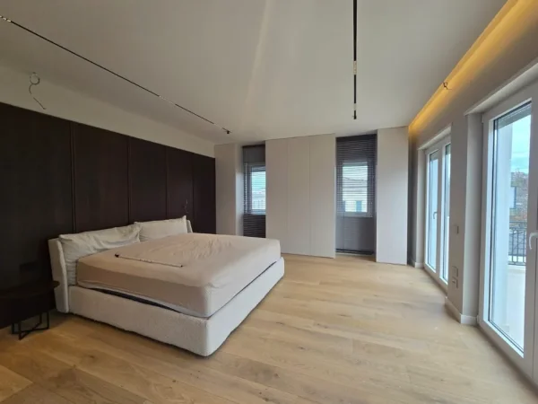 Tirane, shitet Vile 2 Katshe , 416 m² (Rolling Hills 2)