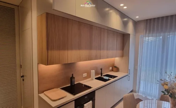 Tirane, jepet me qera apartament 1+1 Kati 2, 110 m² 900 € (Kodra e Diellit)