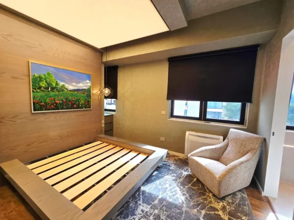 Tirane, shitet apartament 2+1 , 141 m² (Air Albania)