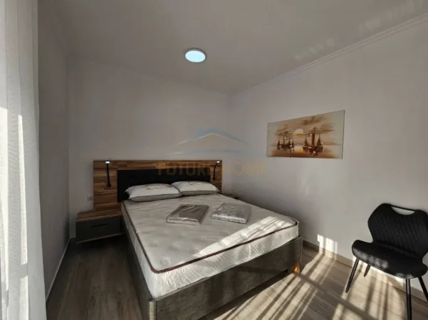 Shqiperi, jepet me qera apartament 2+1+Ballkon Kati 6, 80 m² 900 € (Rruga Jordan Misja)