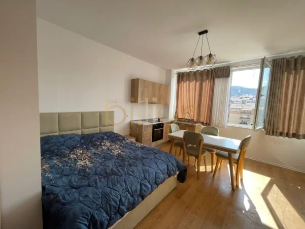 Tirane, shitet 2+1+Ballkon , 110 m² 195.000 € (Komuna e Parisit)