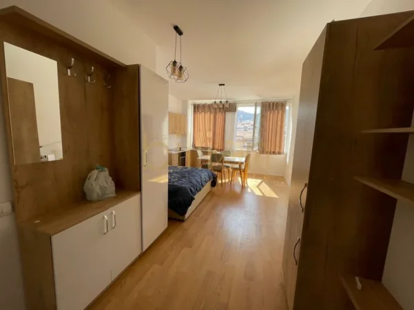 Tirane, shitet 2+1+Ballkon , 110 m² 195.000 € (Komuna e Parisit)
