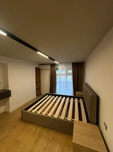 Tirane, shitet apartament duplex 1+1 Kati 1, 77 m² 119.000 € (Kompleksi Golden Park 3)