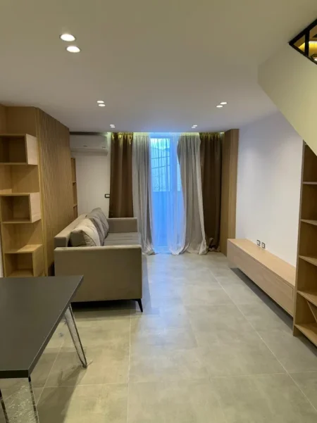 Tirane, shitet apartament duplex 1+1 Kati 1, 77 m² 119.000 € (Kompleksi Golden Park 3)