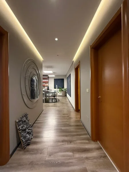 Tirane, shitet apartament 2+1 , 124 m² 430.000 € (bllok)