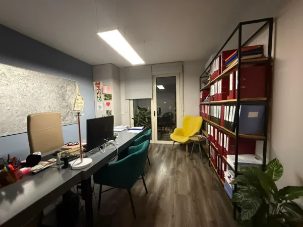 Tirane, shitet apartament 2+1 , 124 m² 430.000 € (bllok)