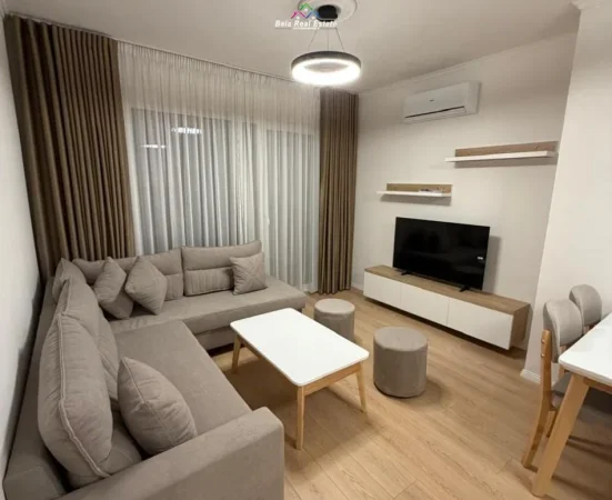 Tirane, jepet me qera apartament 1+1 Kati 3, 70 m² 620 € (Rruga e Dafinave)