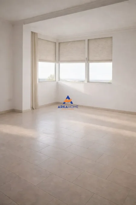 Tirane, jepet me qera apartament 2+1+Ballkon Kati 3, 125 m² 523 € 