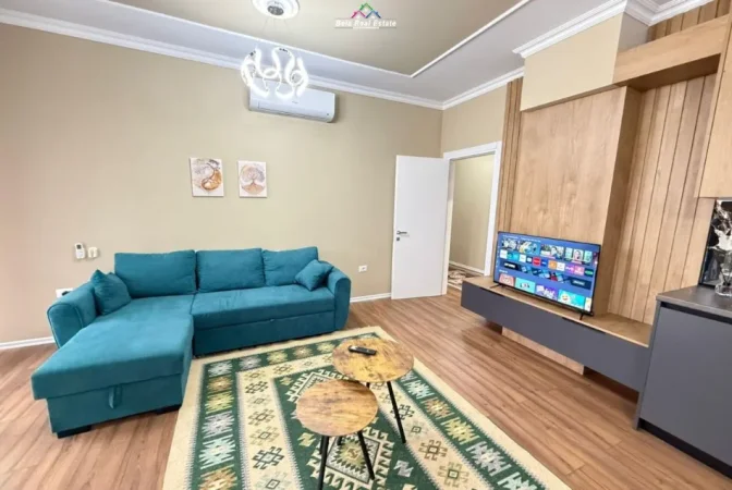 Tirane, jepet me qera apartament 2+1 Kati 1, 110 m² 933€ (Selvia)