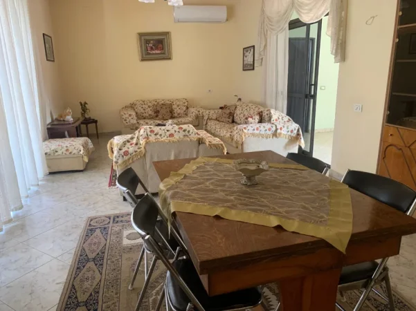 Tirane, jepet me qera apartament 3+1 Kati 2, 150 m² 500 € (Kodra e Priftit)