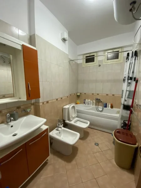 Tirane, jepet me qera apartament 2+1 Kati 6, 95 m² 470 € (Fresk prane Pasticeri Melisa)