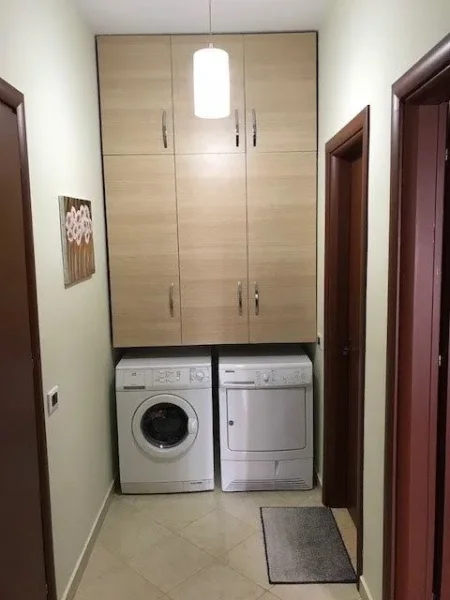 Tirane, jepet me qera apartament 2+1 Kati 6, 95 m² 470 € (Fresk prane Pasticeri Melisa)