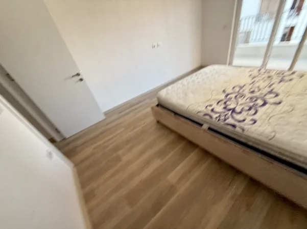 Tirane, jepet me qera apartament 1+1+Ballkon Kati 3, 60 m² 350 € 
