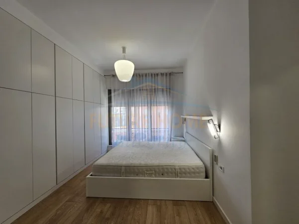 Tirane, jepet me qera apartament 2+1+Aneks+Ballkon Kati 3, 109 m² 1.200 € (DELIJORGJI)