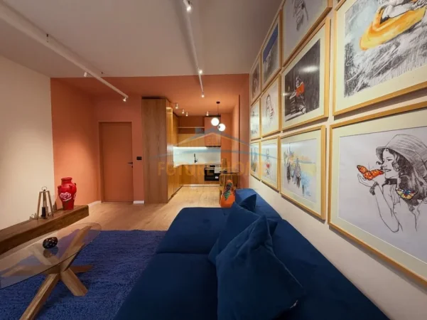 Tirane, jepet me qera apartament 1+1+PARKIM , Kati 12, 75 m² 900 € (ISH EKSPOZITA)