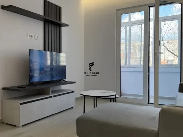 Tirane, jepet me qera apartament 1+1+Ballkon Kati 3, 60 m² 600 € (21 DHJETORI)