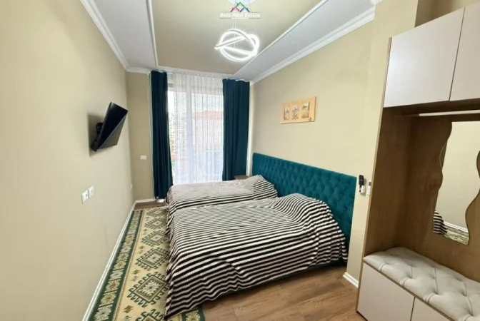 Tirane, jepet me qera apartament 2+1 Kati 1, 110 m² 933 € (Rruga 4 Deshmoret)