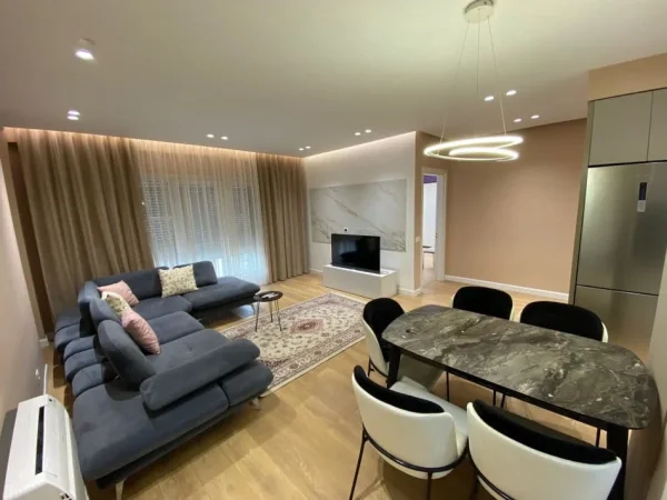 Tirane, jepet me qera apartament 2+1 Kati 1, 100 m² 780 € (Rruga e dibres)