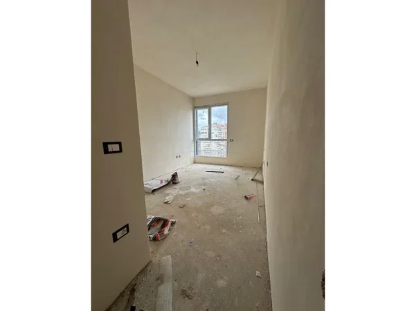 Tirane, shitet apartament 2+1 Kati 6, 82 m² 195.000 € (Ali Demi)
