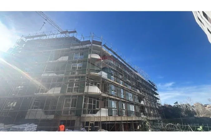 Tirane, shitet apartament , 185 m² 396.013 € 