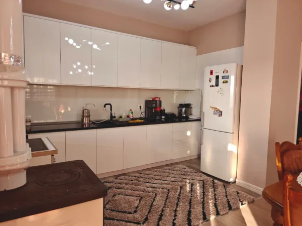 Tirane, shitet apartament+verande | Penthouse 3+1 Kati 5, 246 m² 232.000 € 