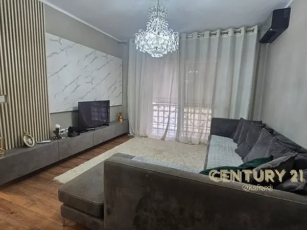 Tirane, shitet apartament 2+1 Kati 3, 102 m² 270.000 € (rruga e barrikadave)