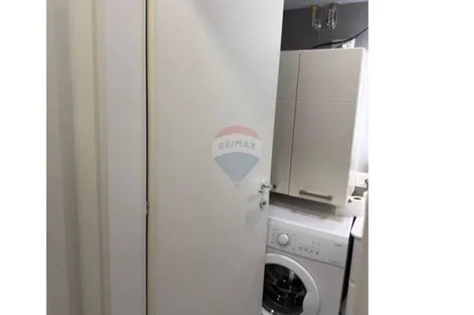 Tirane, shitet apartament , 110 m² 